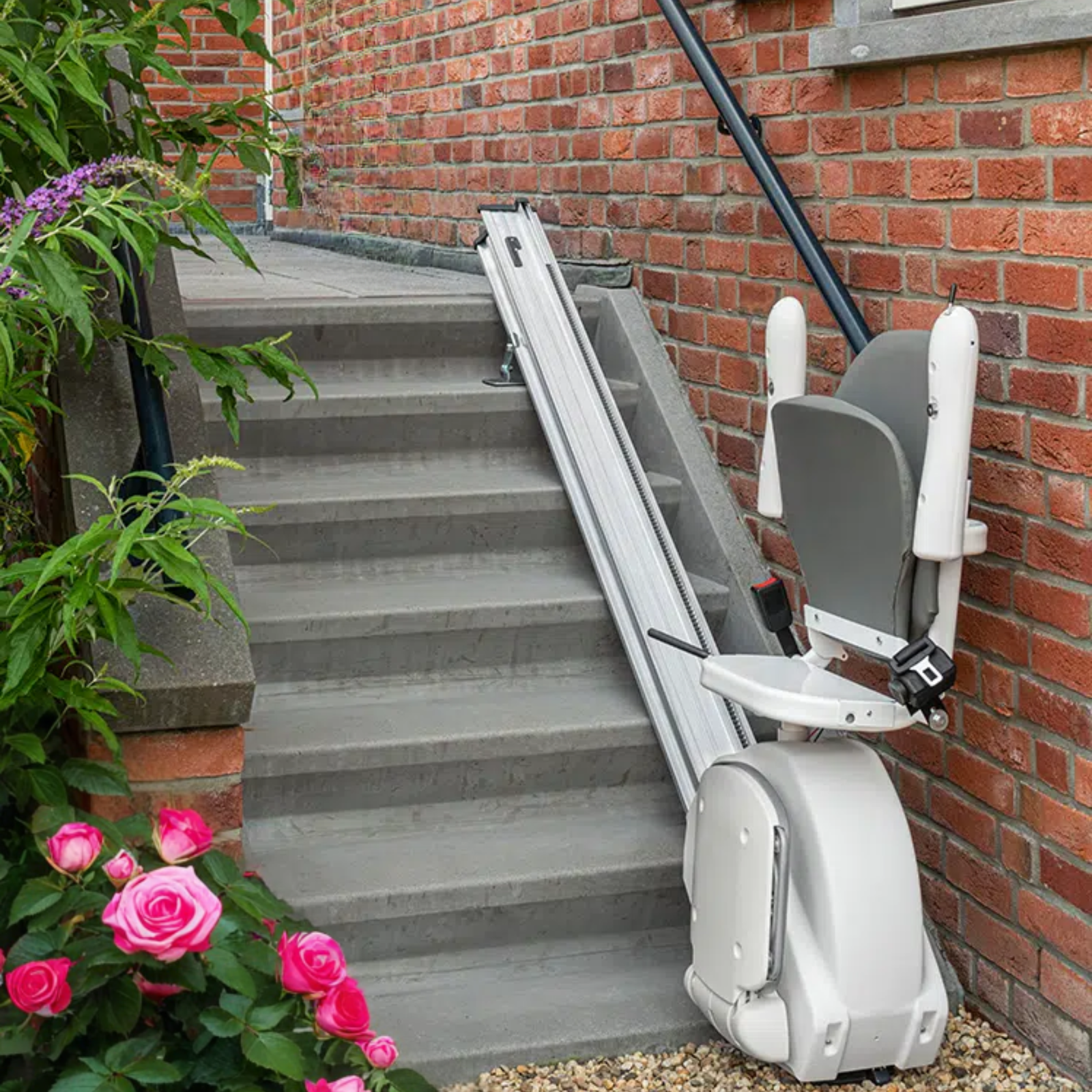 Monte-escalier extérieur pour terrasse ou jardin